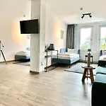 Blumenhaller Boardinghouse *